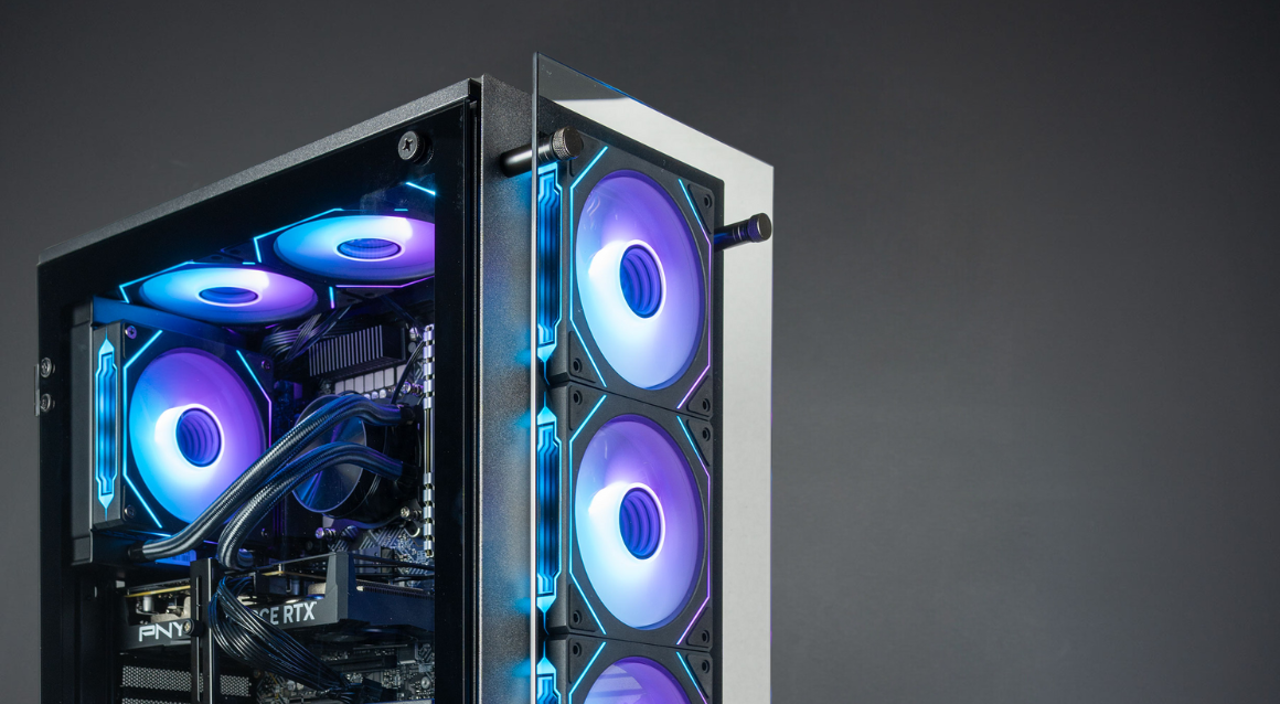 The Stratos Micro fits a Standard ATX PSU up to 180mm maximum length, a GPU up to 315mm maximum length, and a CPU cooling radiator up to 140mm height.